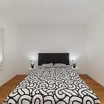 Apartman Three-bedroom Dina