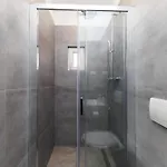 Apartman Three-bedroom Dina *