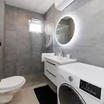 Three-bedroom Dina زادار