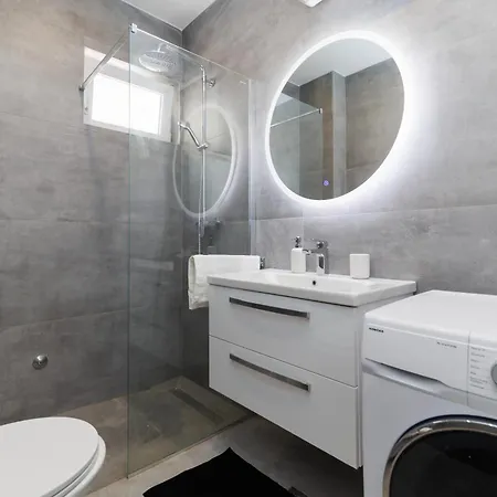 Three-bedroom Dina Zadar