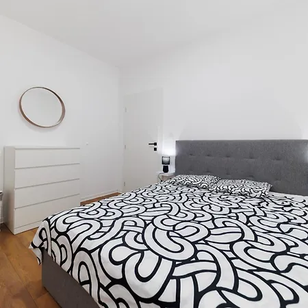 Apartamento Three-bedroom Dina